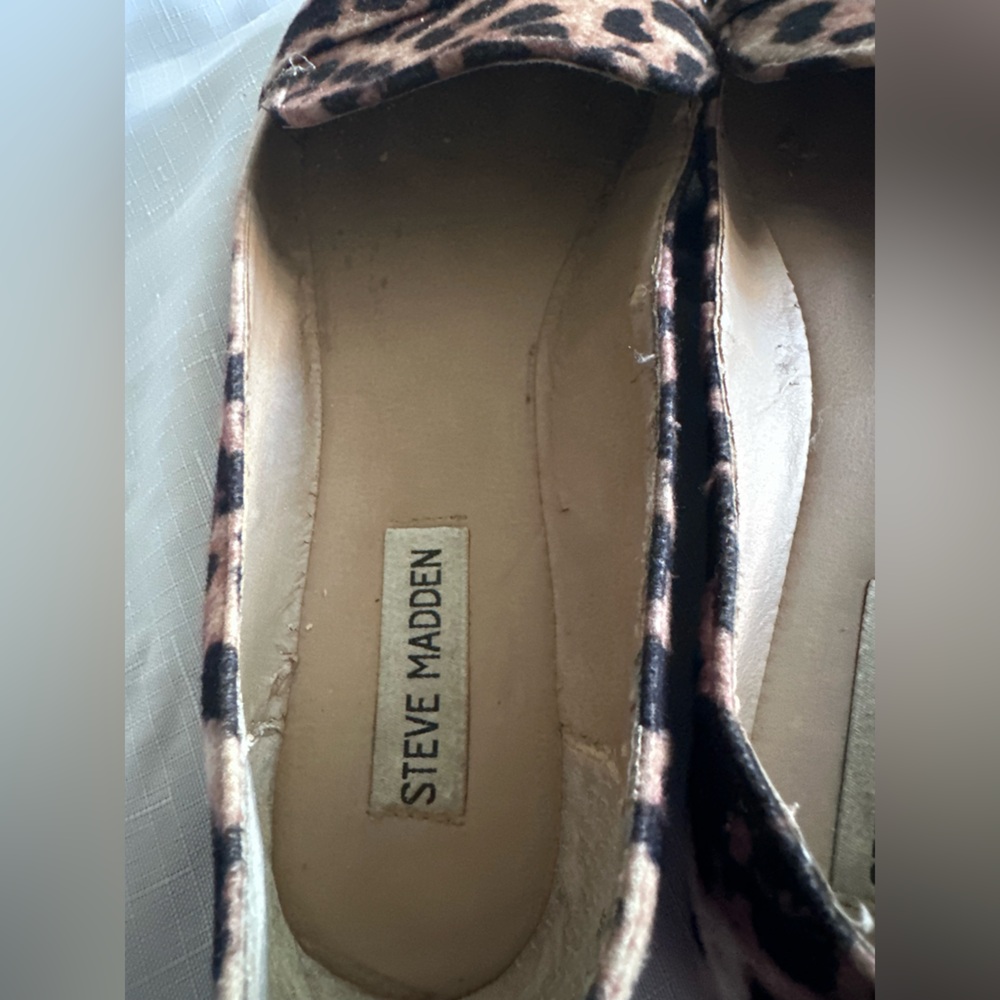Steve Madden Leopard Print Flats - Picture 5 of 12